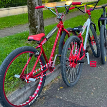 Load image into Gallery viewer, BMX Bikes Red – White &amp; Red Two Tone Insane Chains (56 or 35 Piece)
