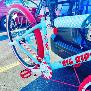BMX Bikes Red – White & Red Two Tone Insane Chains (56 or 35 Piece)