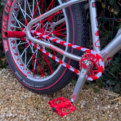 BMX Bikes Red – White & Red Two Tone Insane Chains (56 or 35 Piece)
