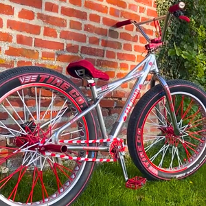 BMX Bikes Red – White & Red Two Tone Insane Chains (56 or 35 Piece)