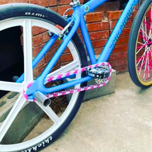 Load image into Gallery viewer, BMX Bikes Pink – White &amp; Pink Two Tone Insane Chains (56 or 35 Piece)